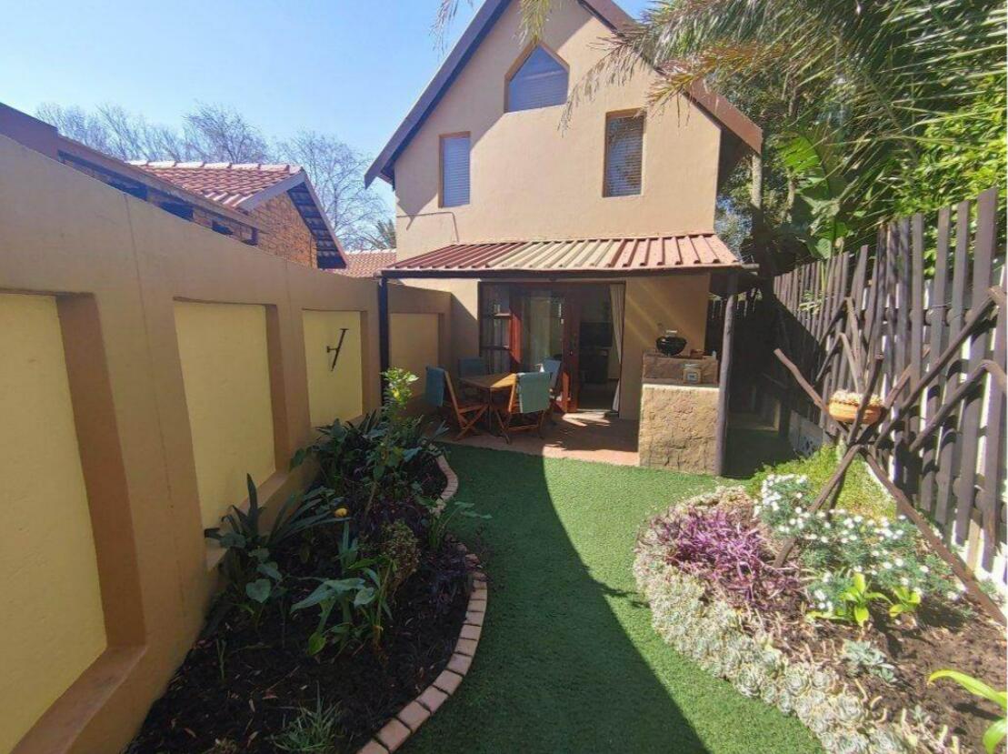 1 Bedroom Garden Cottage in Bromhof