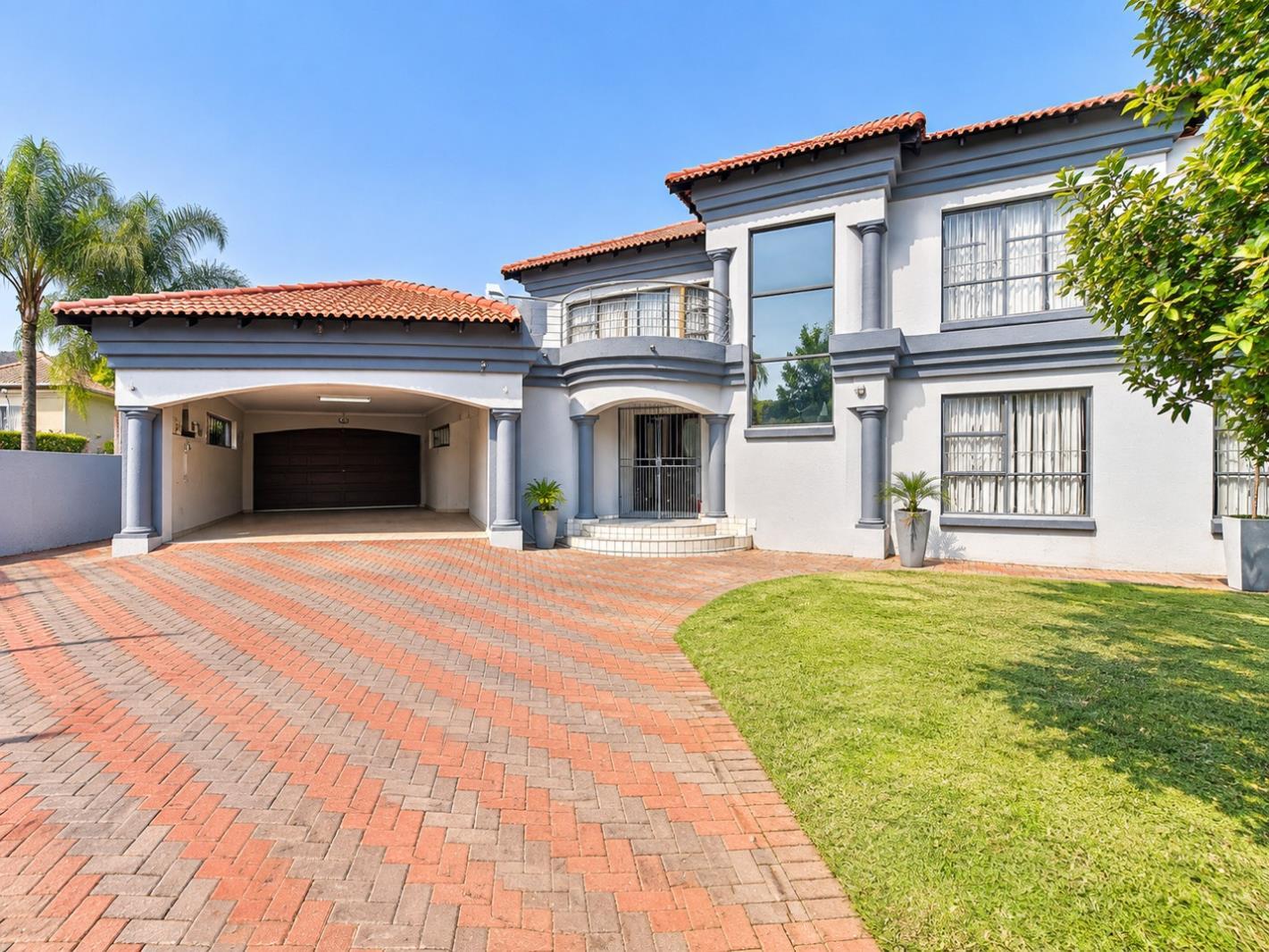 4 Bedroom House in Ninapark