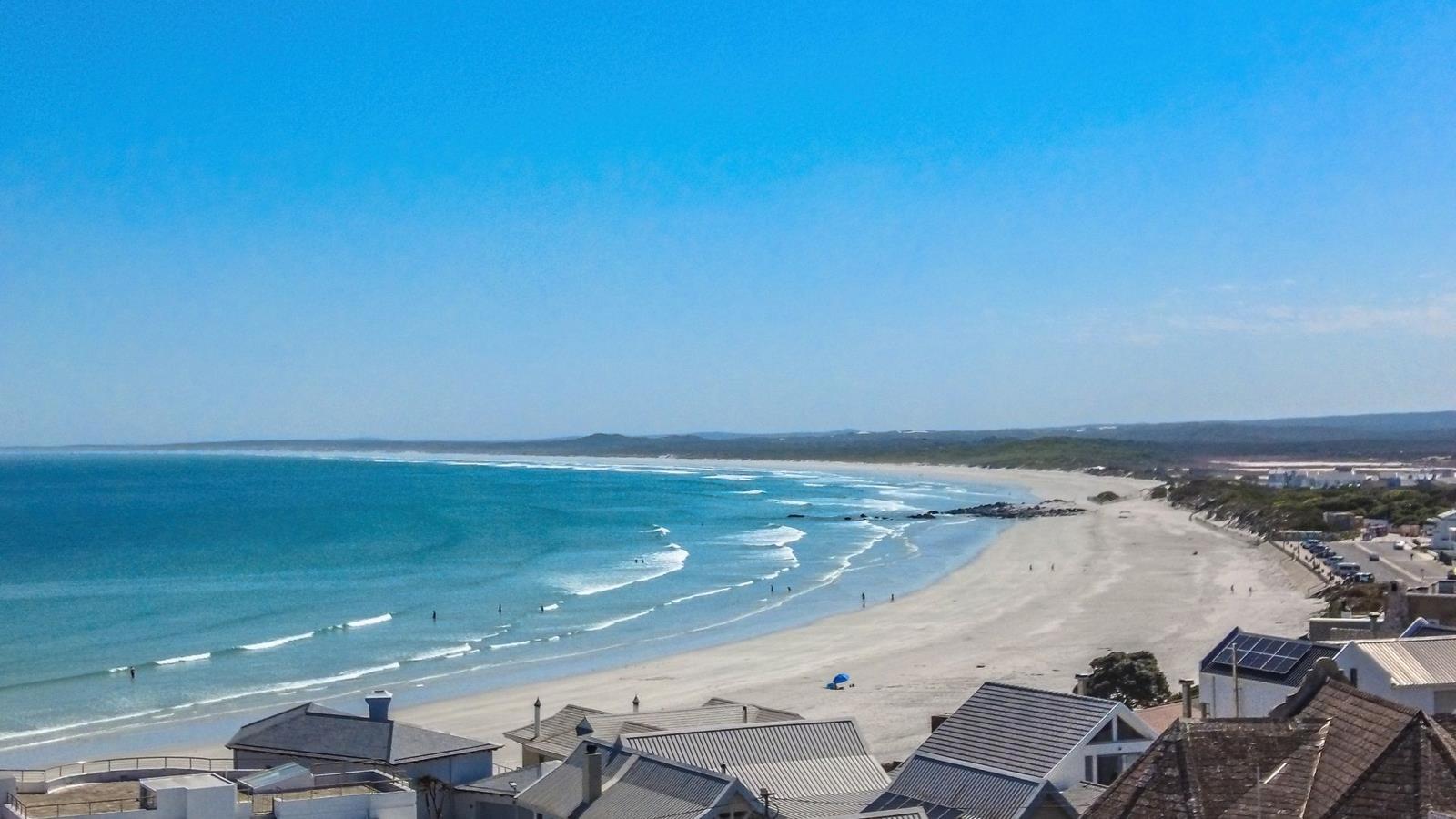 4 Bedroom House in Yzerfontein