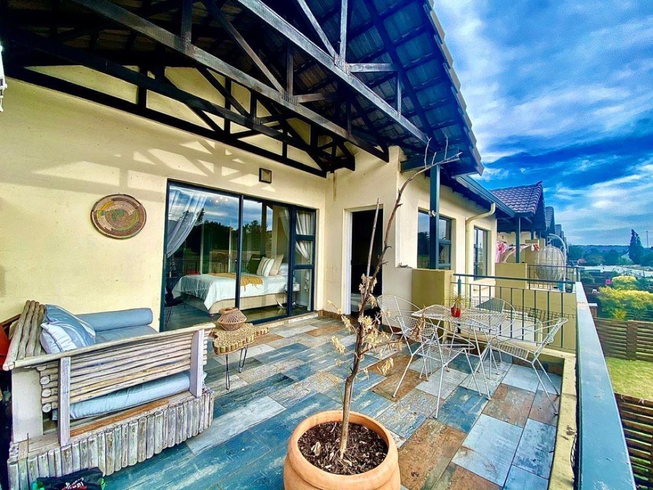 2 Bedroom Townhouse in Oakdene