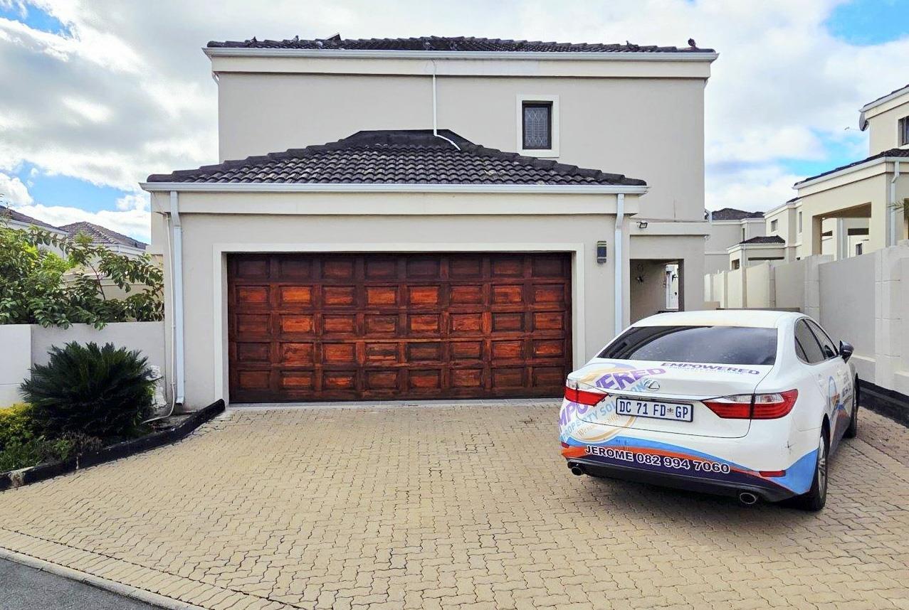 3 Bedroom Duplex in Carlswald