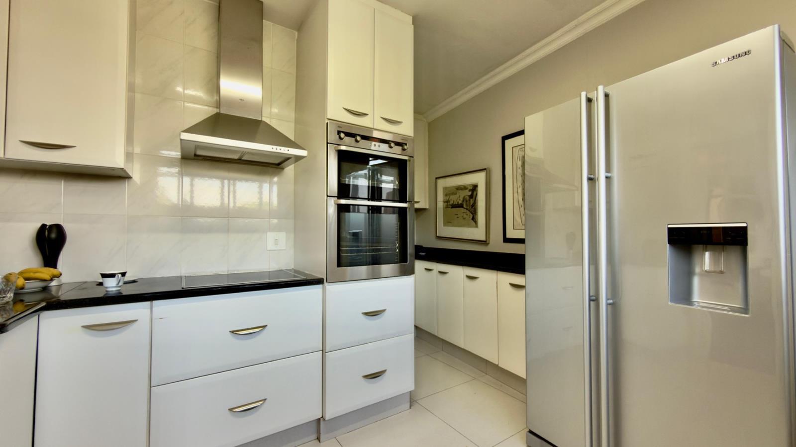 3 Bedroom Apartment in Essenwood