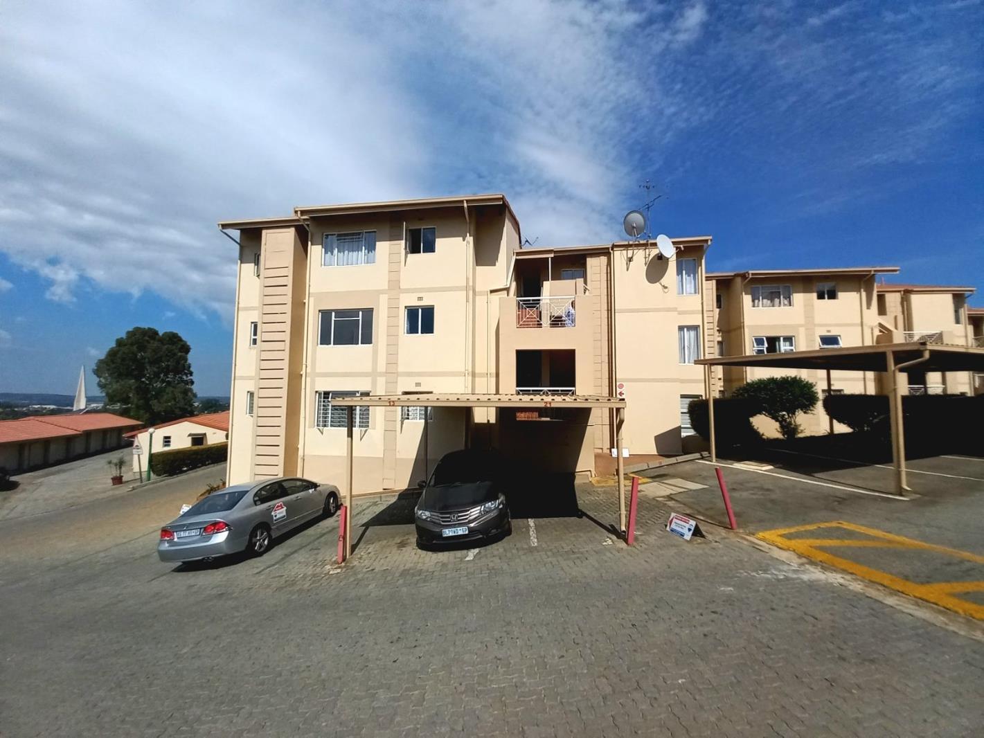 2 Bedroom Townhouse in Primrose Hill