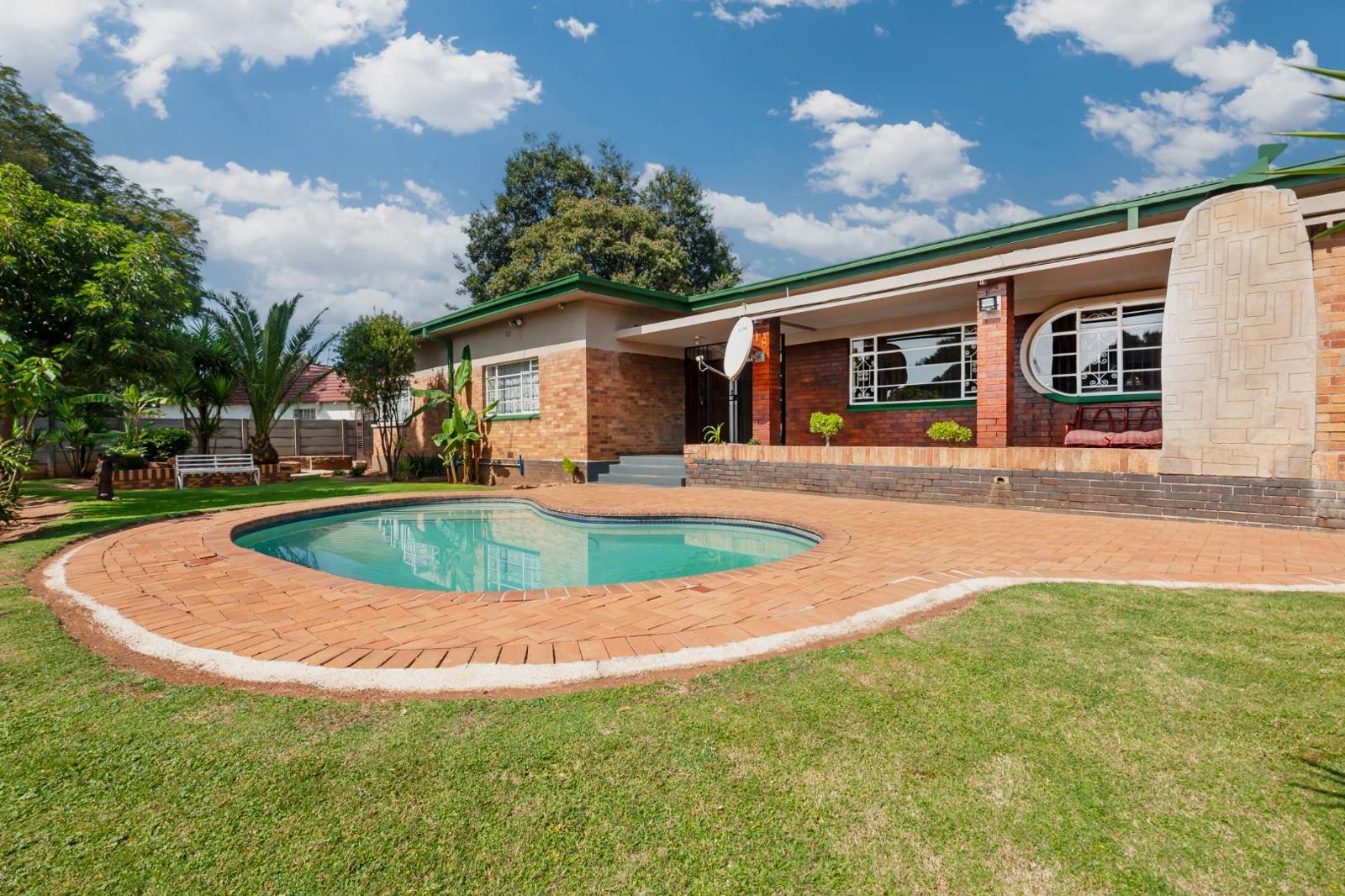 5 Bedroom House in Delville