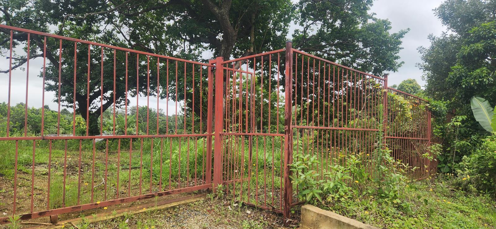 1 230 m² Land available in Leisure Bay