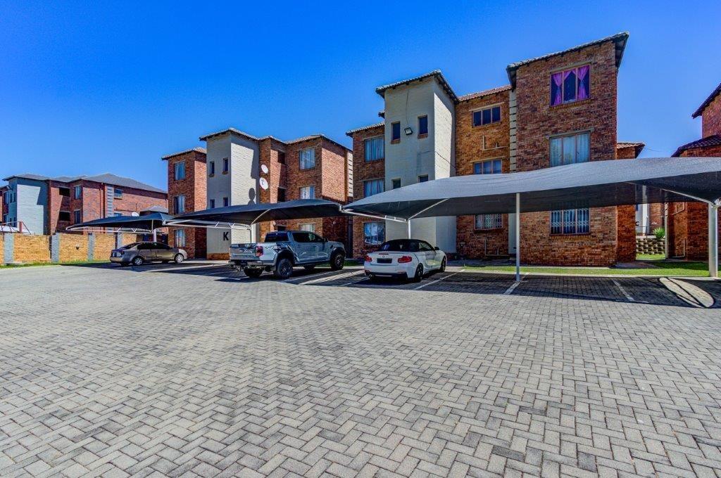 2 Bedroom Townhouse in Birchleigh