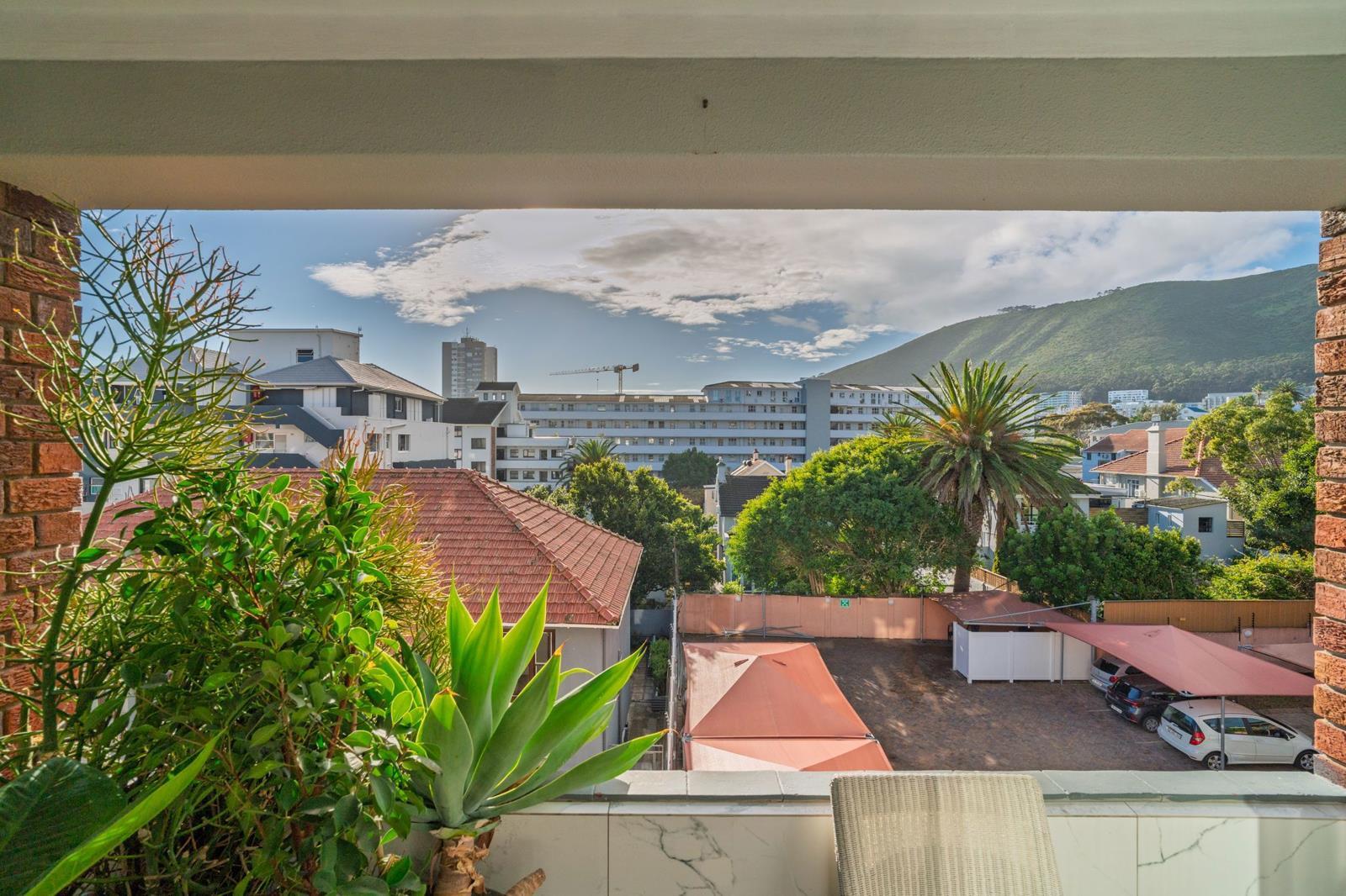 1 Bedroom Apartment in Sea Point