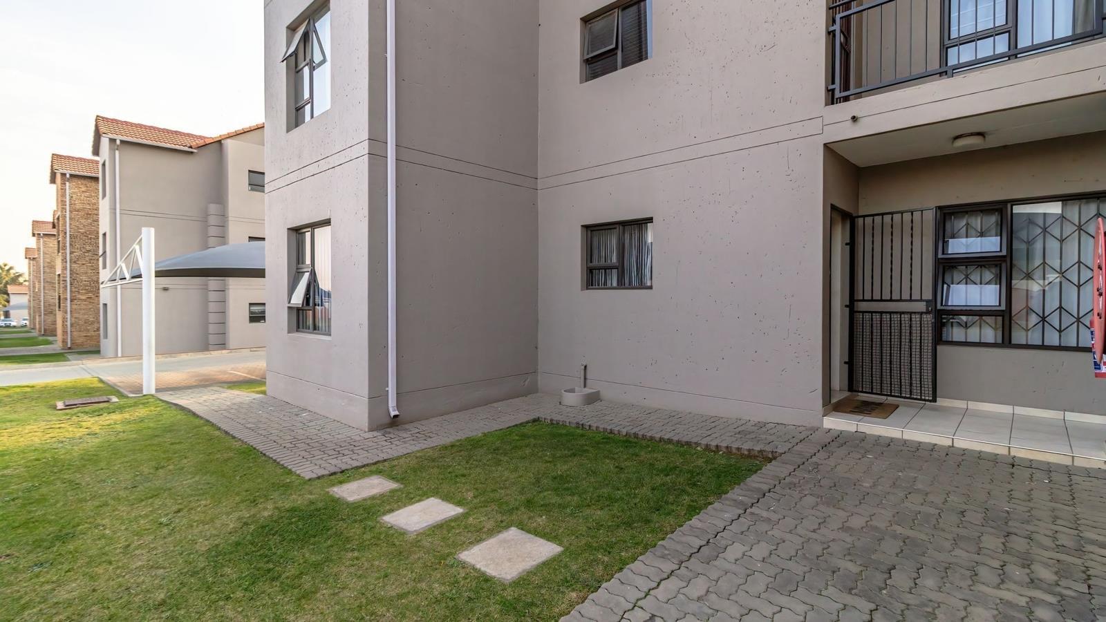 2 Bedroom Apartment in Brentwood Park