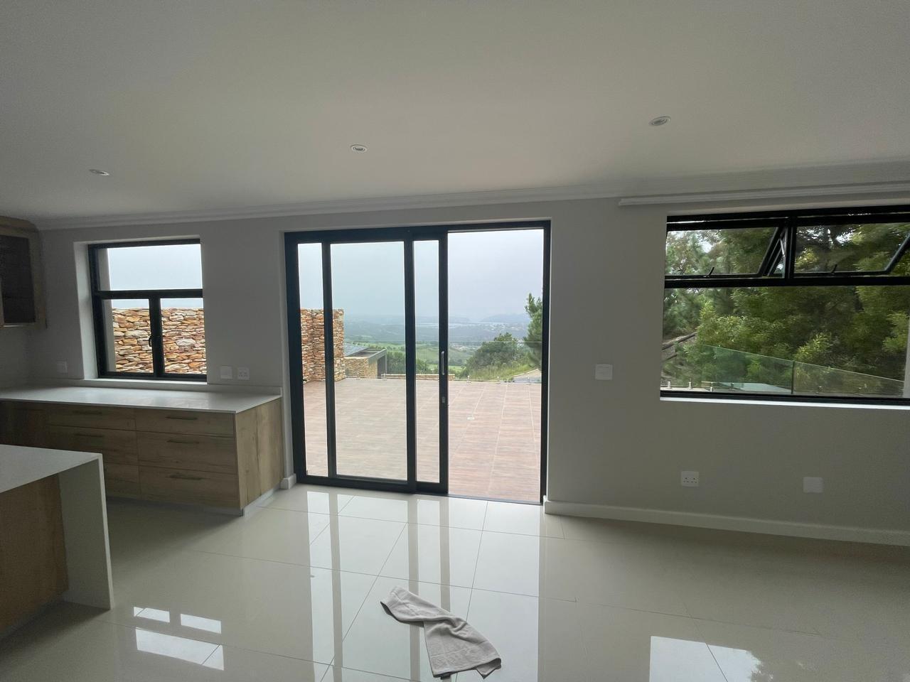 2 Bedroom Garden Cottage in Simola