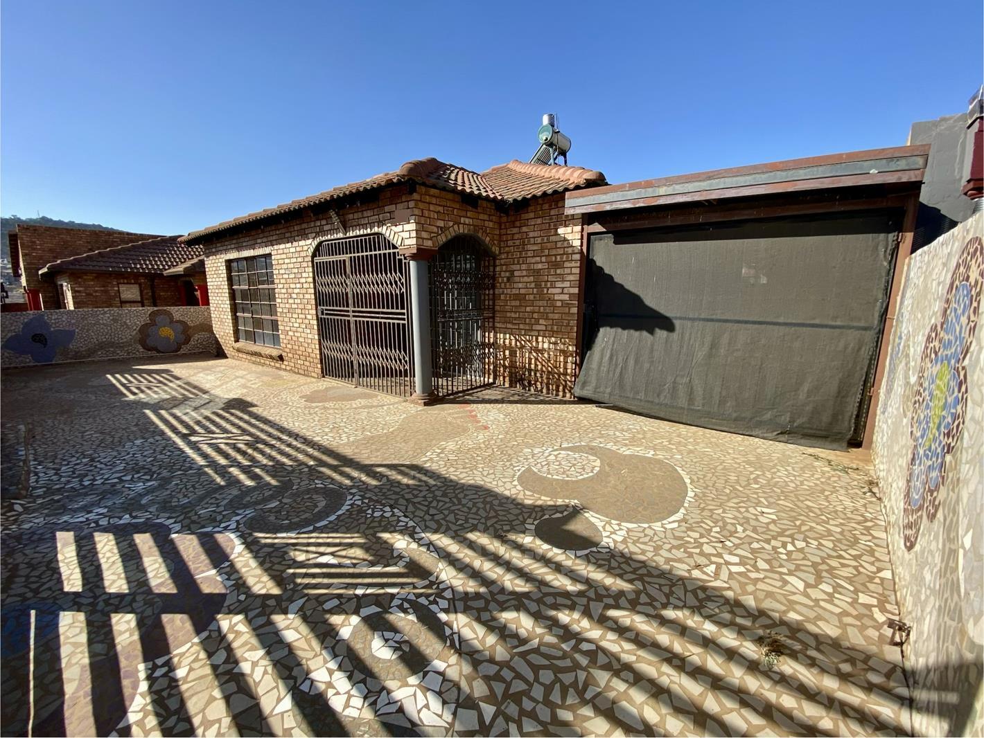 3 Bedroom House in Lotus Gardens
