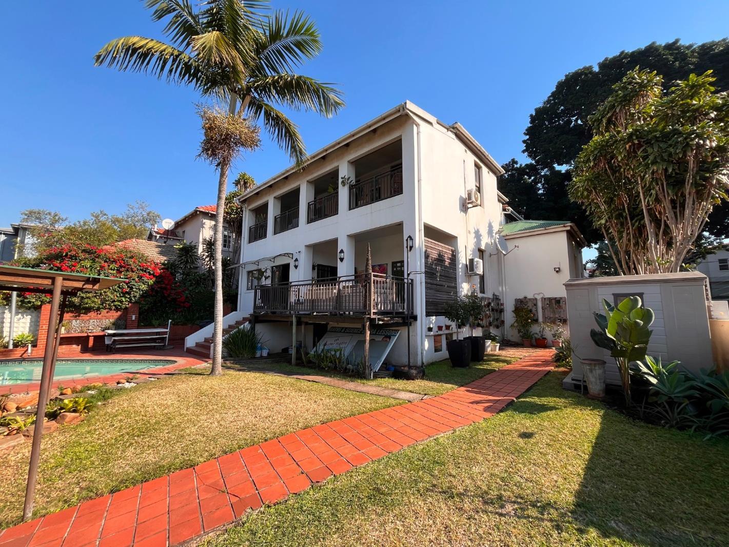 5 Bedroom House in Glenwood