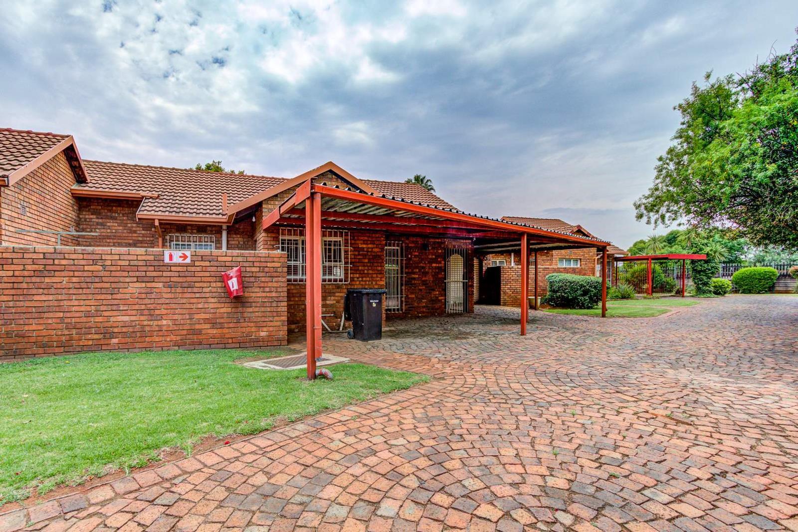 2 Bedroom Townhouse in Birchleigh North