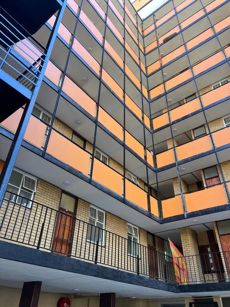 1.5 Bedroom Apartment in Sunnyside