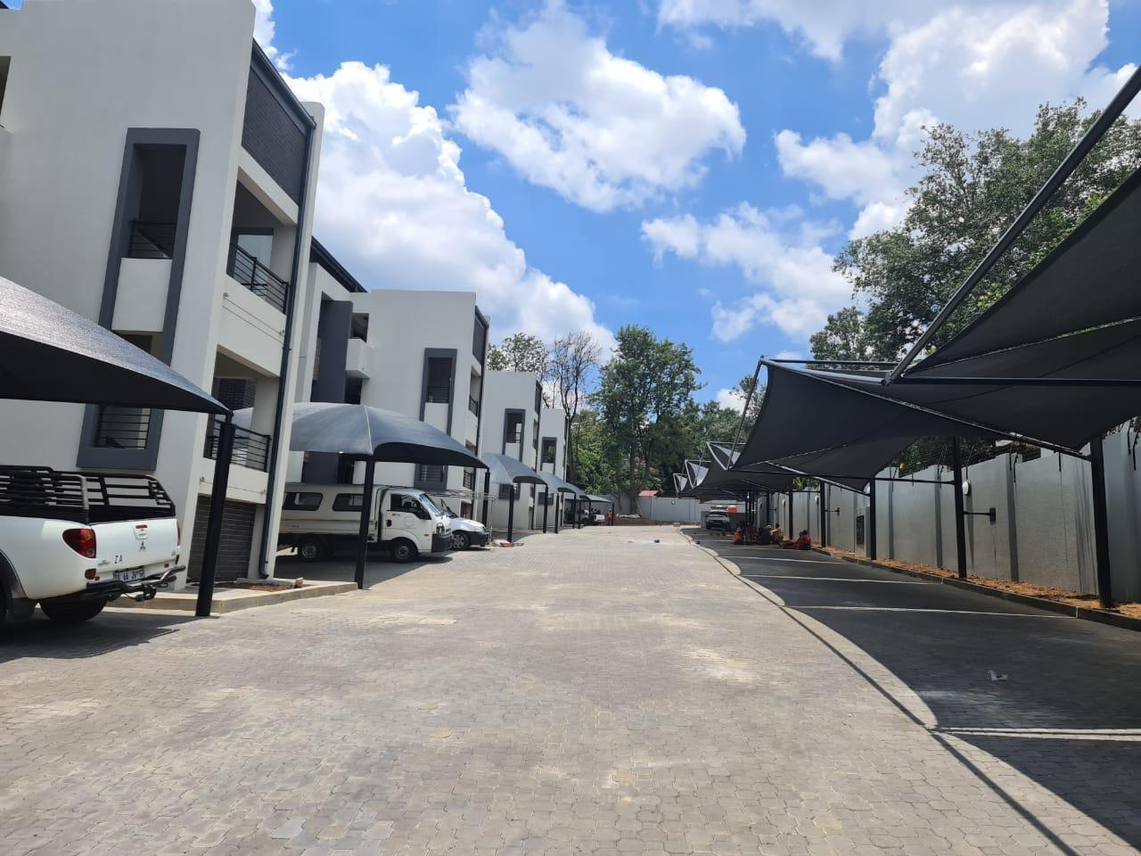 2 Bedroom Apartment in Bryanston