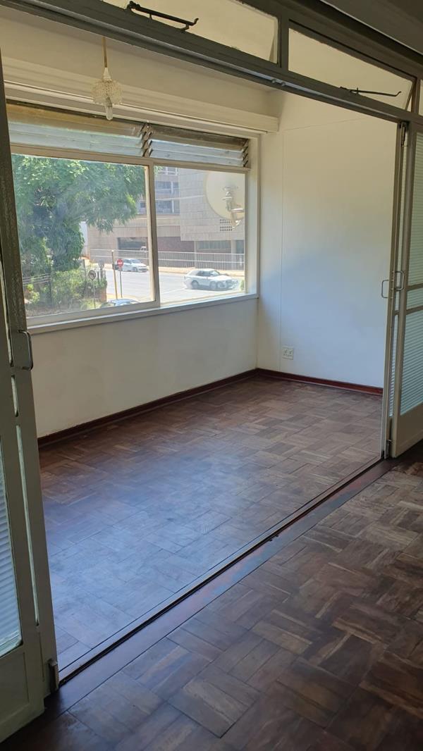 Bachelor apartment in Arcadia