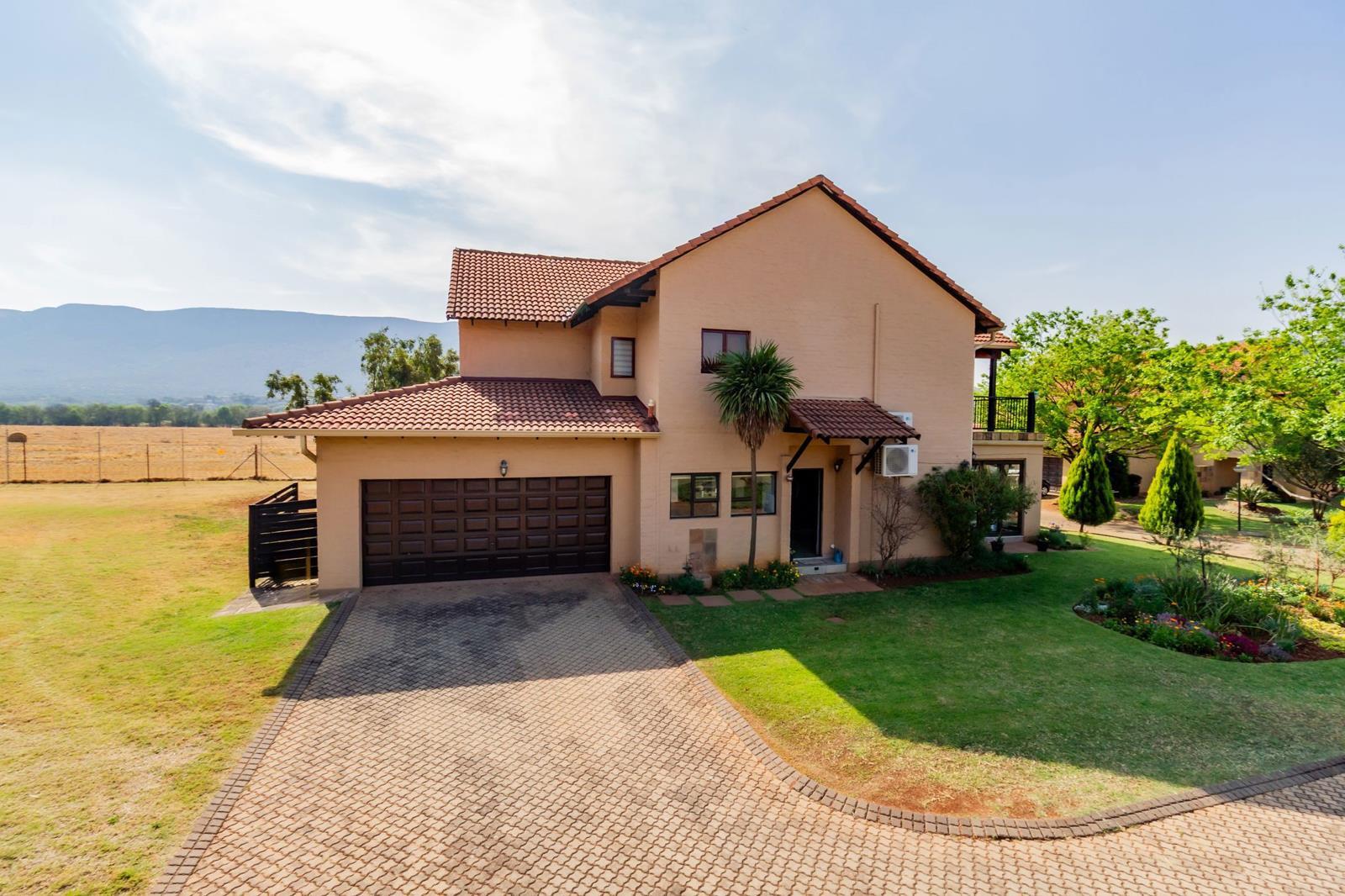 3 Bedroom Townhouse in The Coves