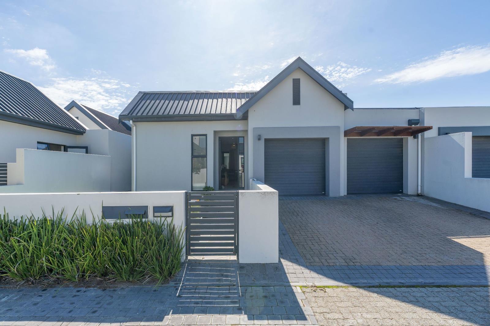 3 Bedroom House in Sitari