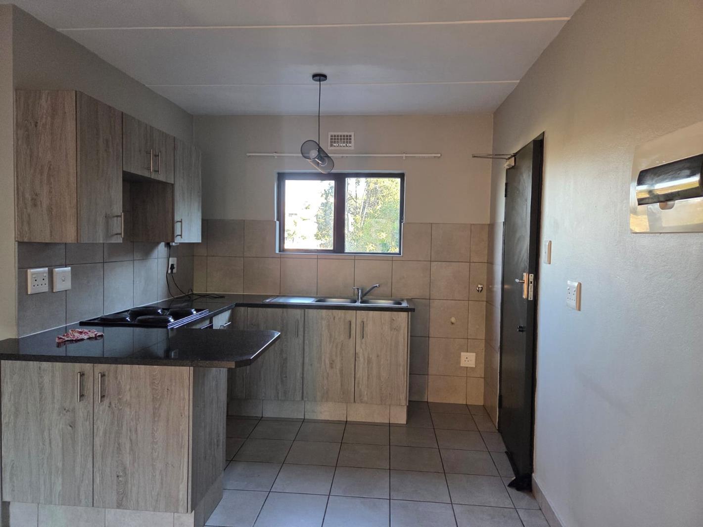 2 Bedroom Apartment in La Montagne