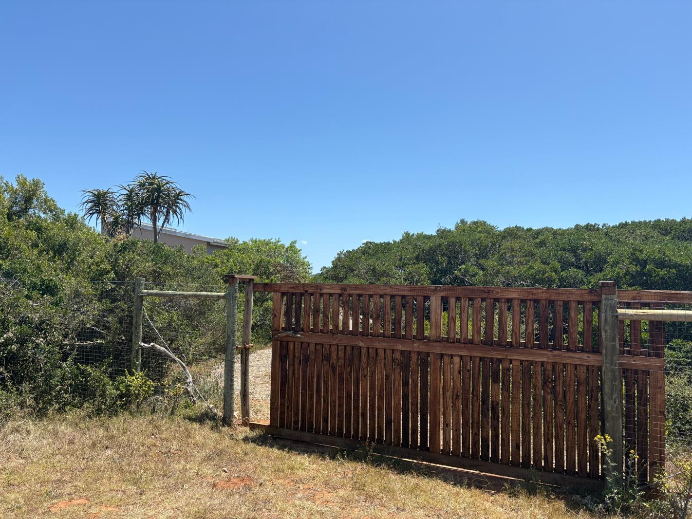 865 m² Land available in Boesmansriviermond