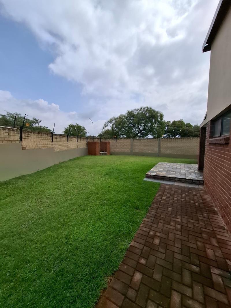 3 Bedroom House in Libradene
