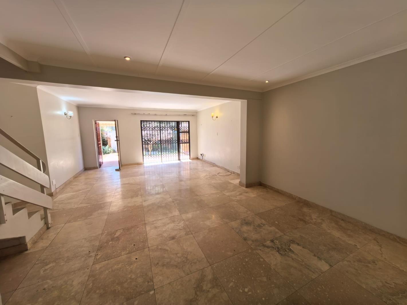 3 Bedroom Townhouse in Memorial Road Area