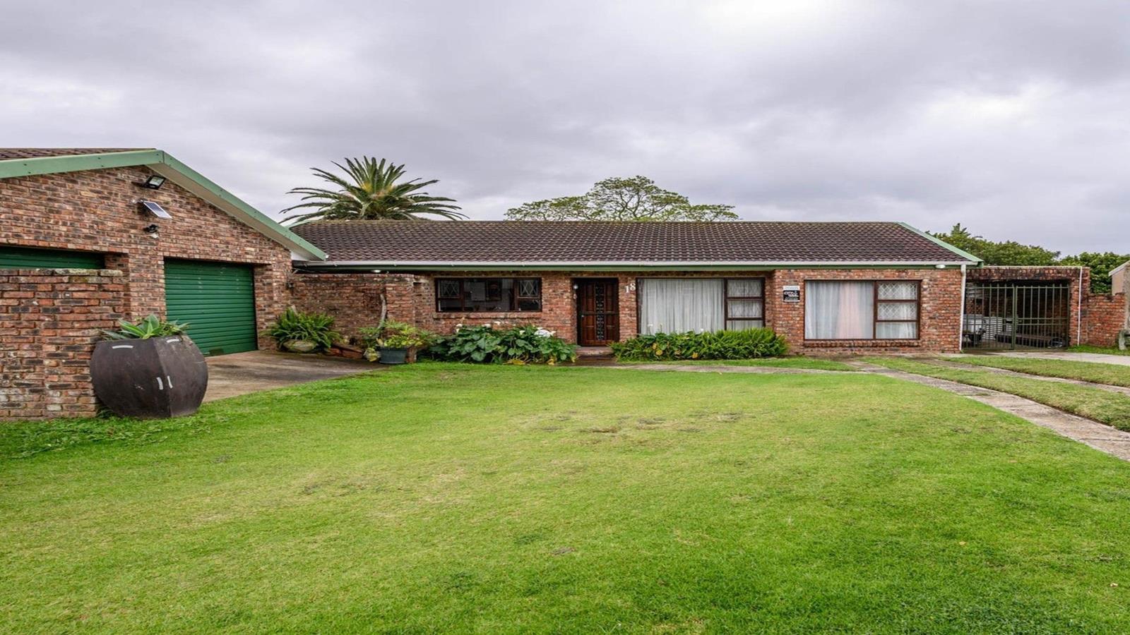 3 Bedroom House in Kamma Park