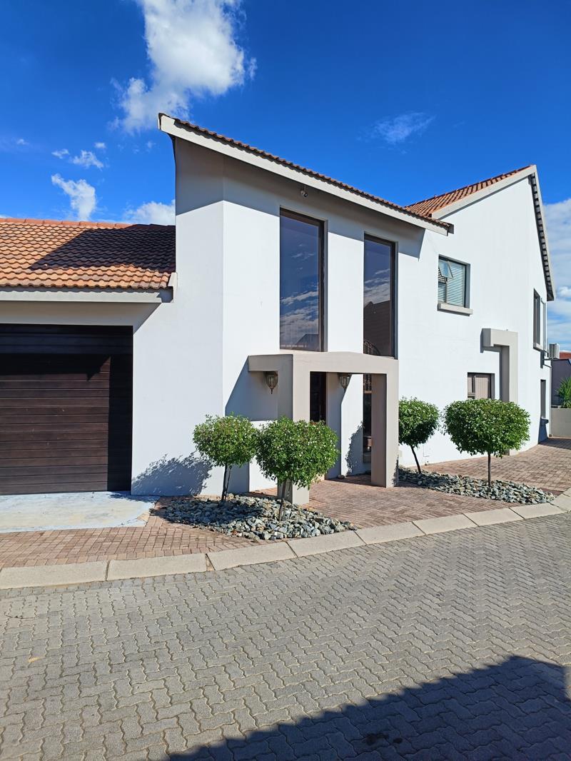 5 Bedroom House in Vaal Marina