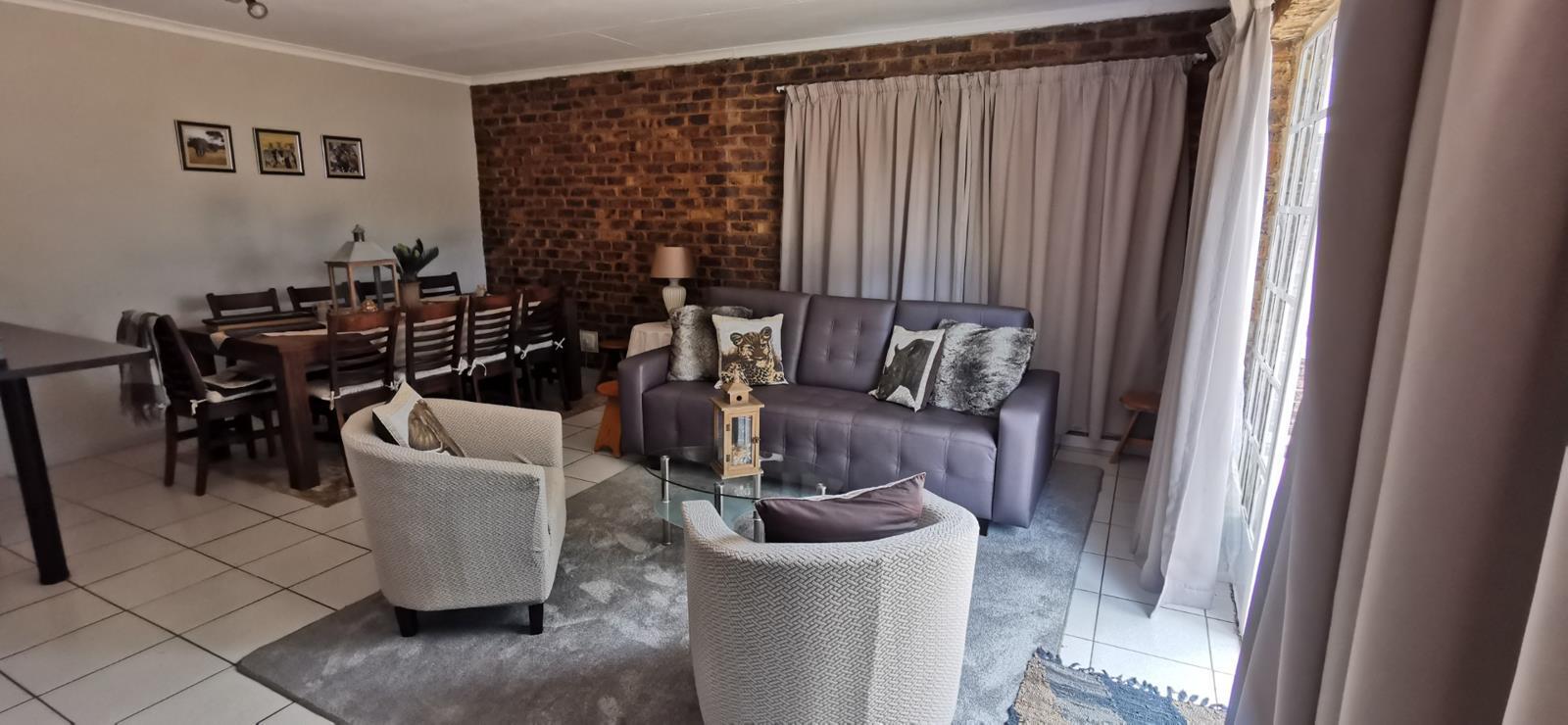 2 Bedroom House in Impala Park