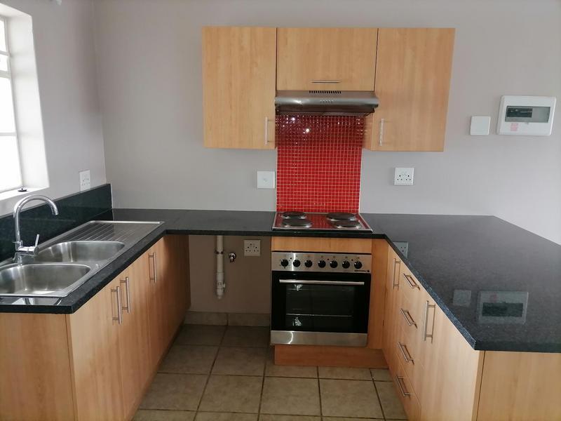 1 Bedroom Apartment in Die Hoewes