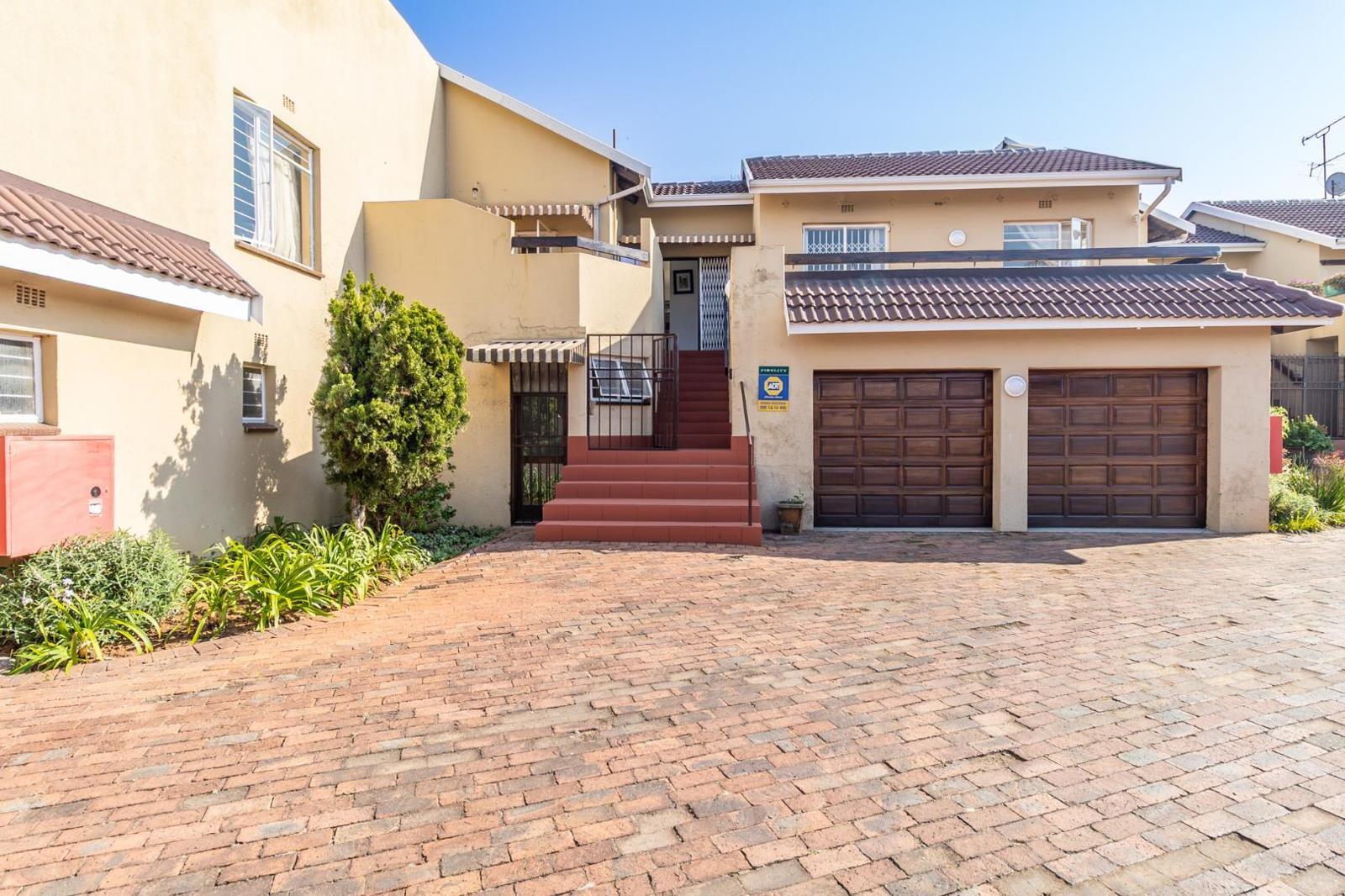 4 Bedroom Townhouse in Randpark Ridge