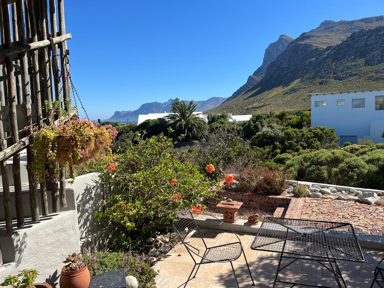 Studio apartment in Rooi Els