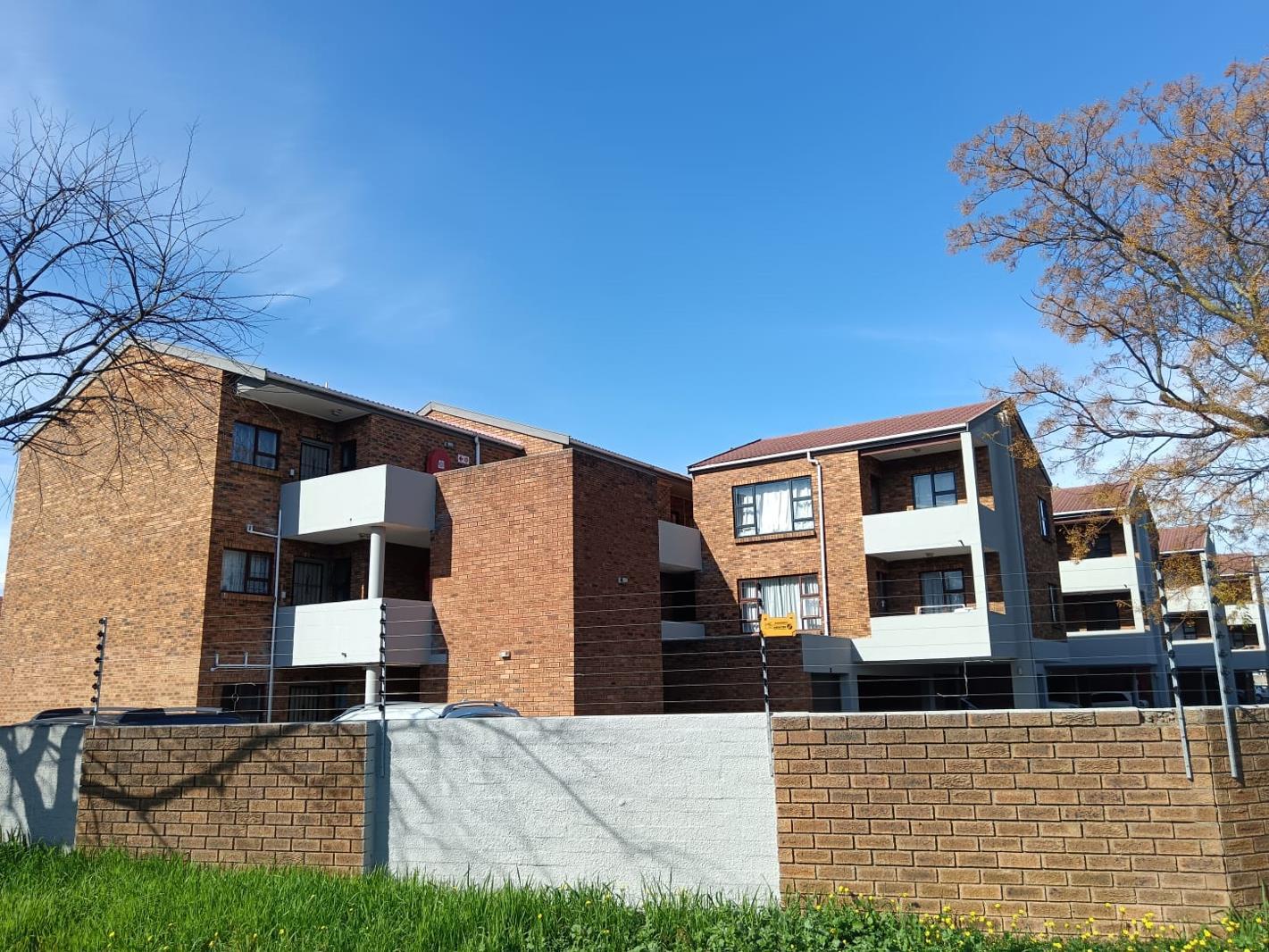 2 Bedroom Apartment in Brackenfell Central