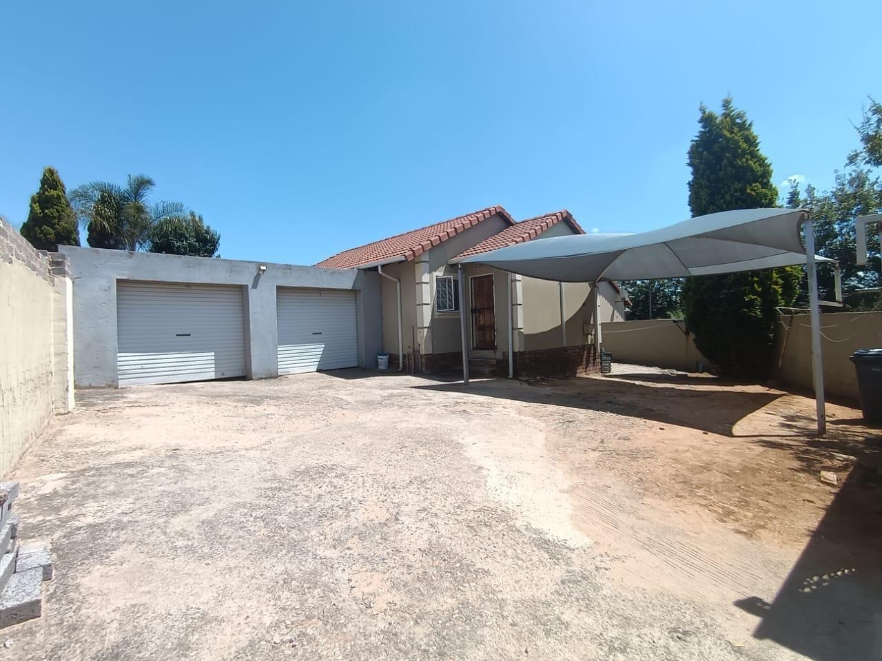 6 Bedroom House in Cosmo City