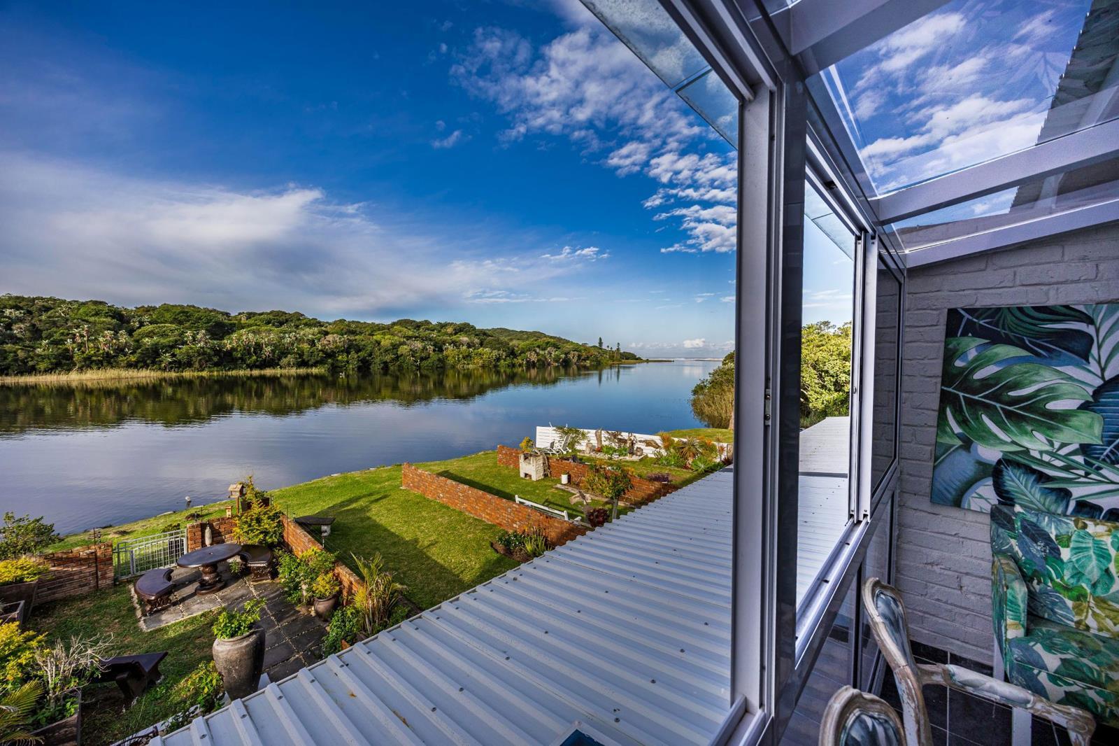 2 Bedroom Apartment in Bonza Bay