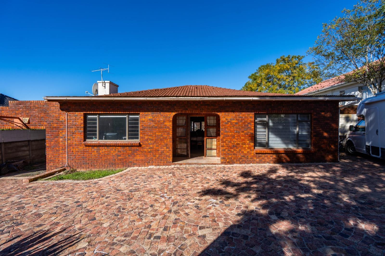 3 Bedroom House in Oatlands