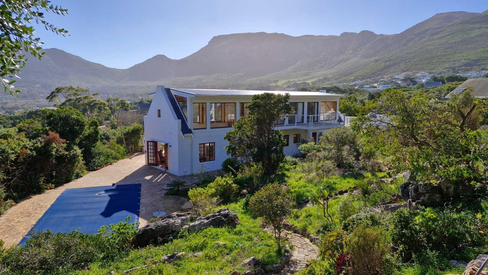 2 Bedroom House in Noordhoek