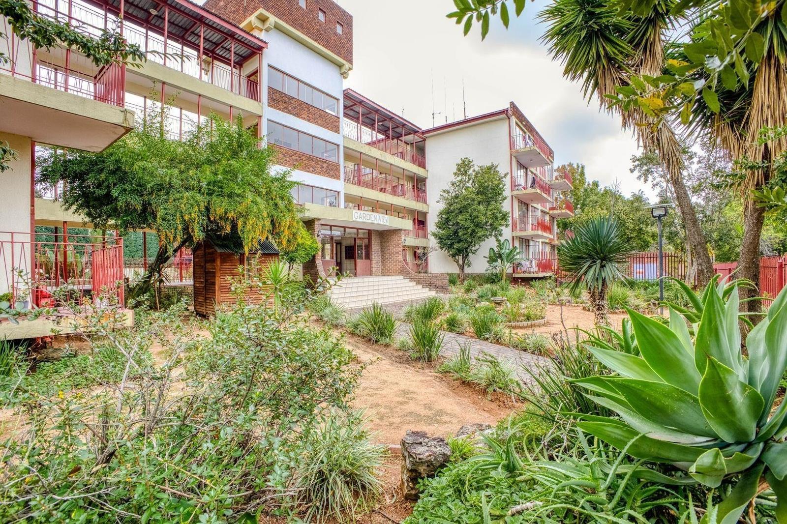 2 Bedroom Apartment in Randburg Central