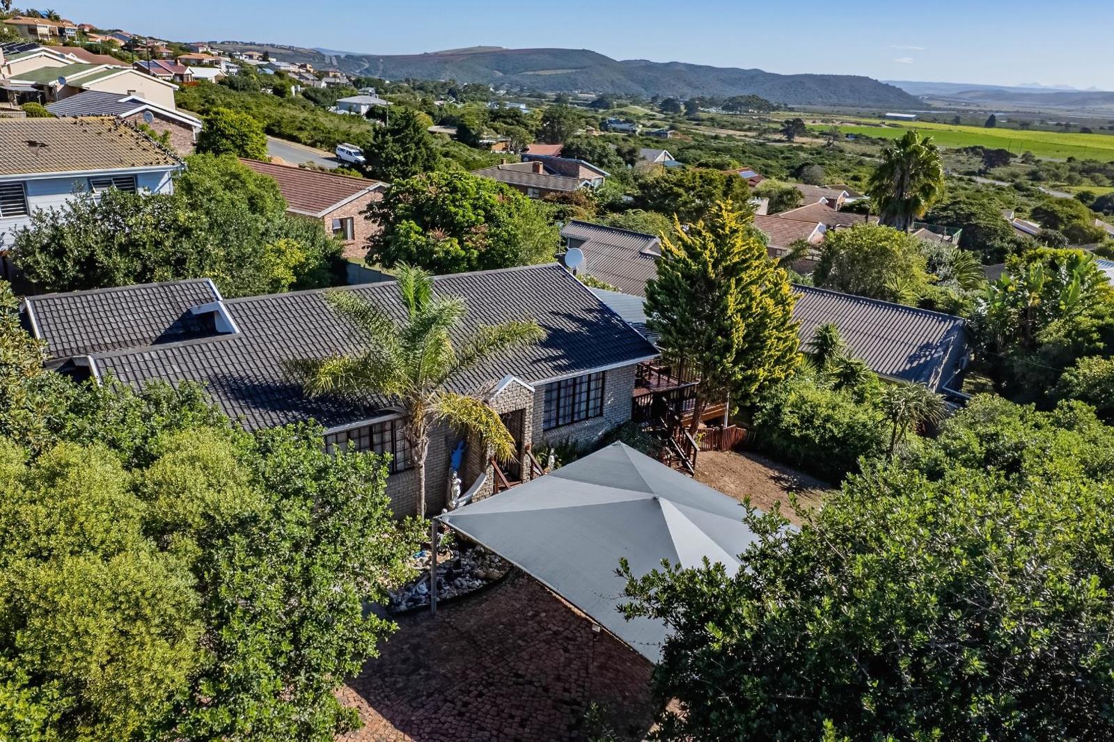 3 Bedroom House in Klein Brak Rivier
