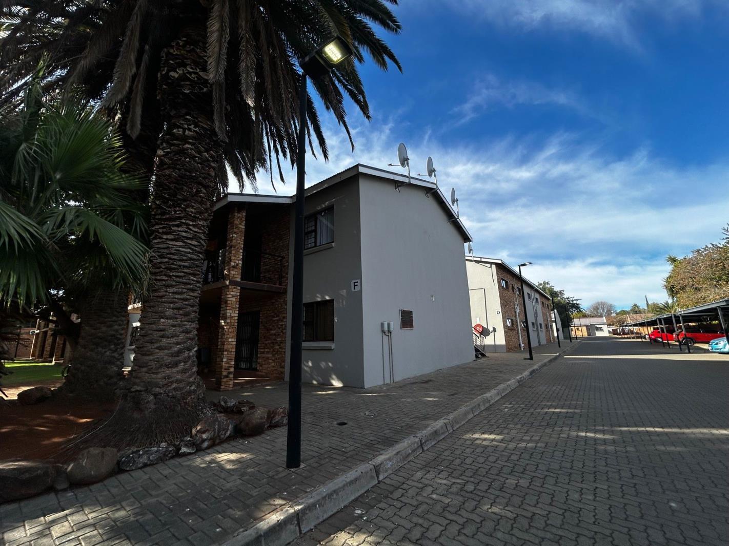 1 Bedroom Apartment in Rhodesdene