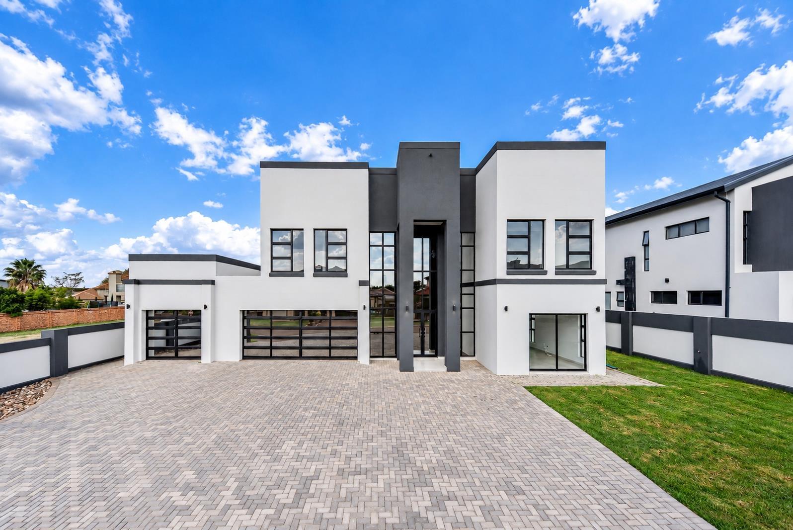5 Bedroom House in Zambezi Country Estate