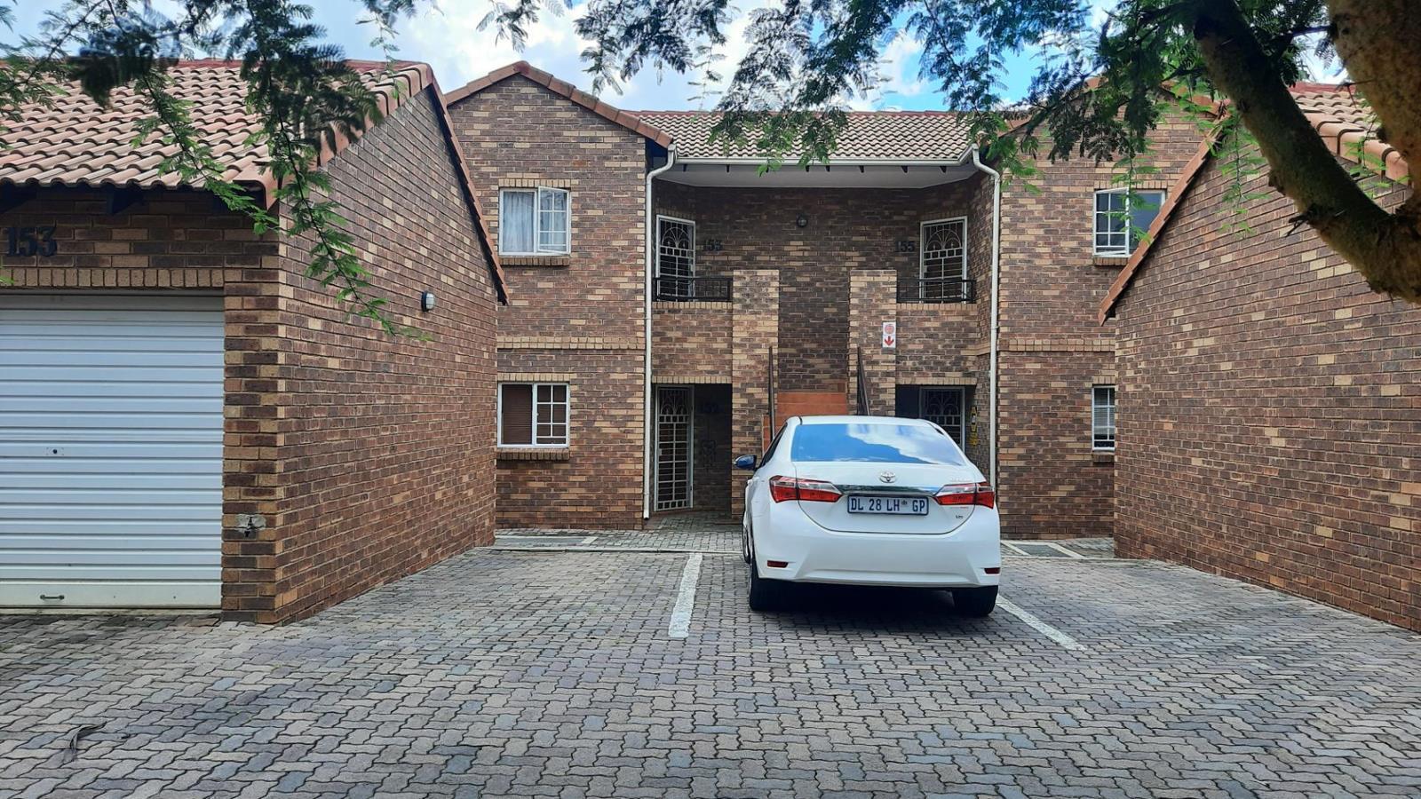 2 Bedroom Apartment in Equestria