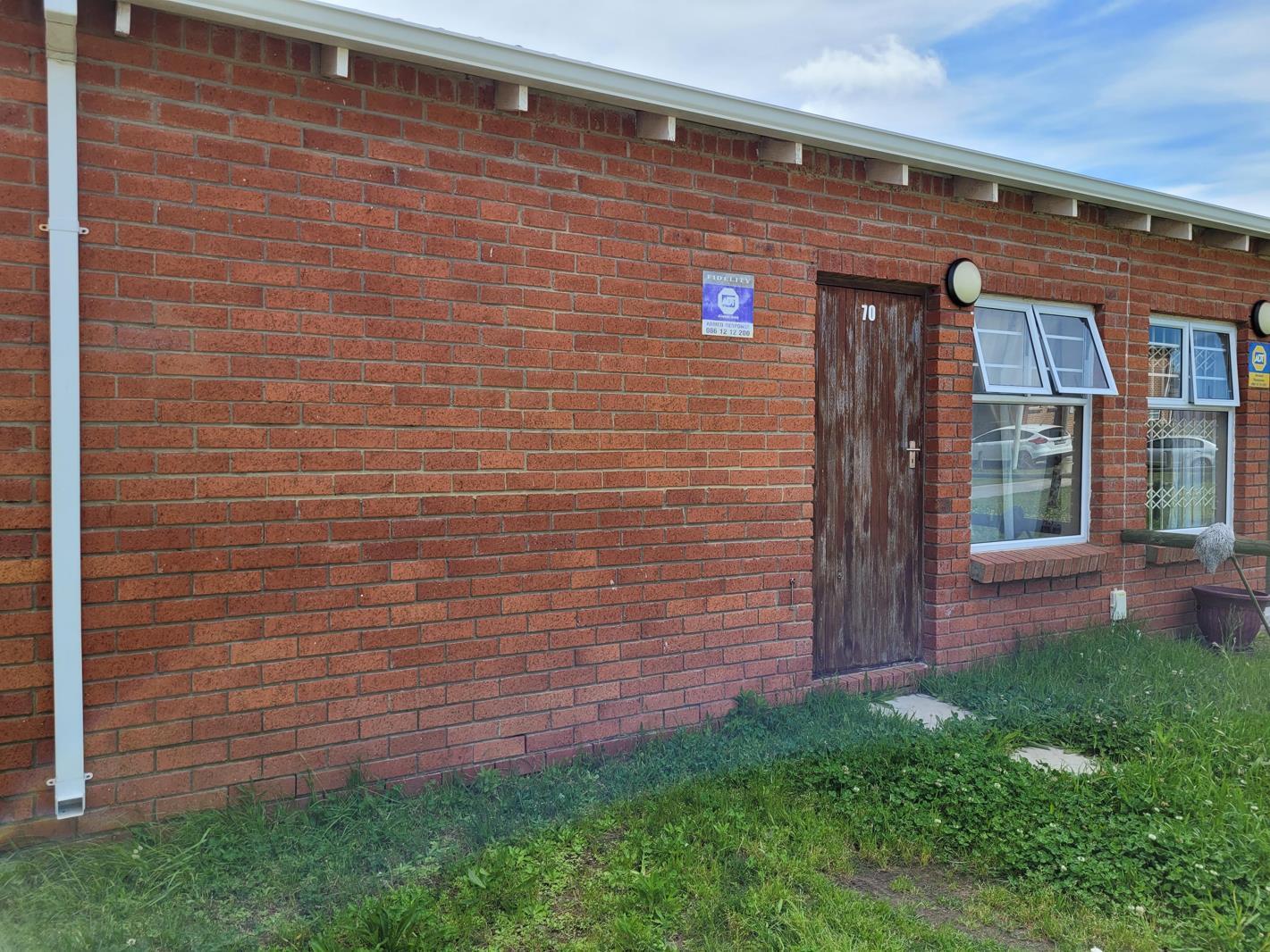 2 Bedroom House in Walmer Link