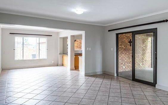 3 Bedroom House in Rooihuiskraal North