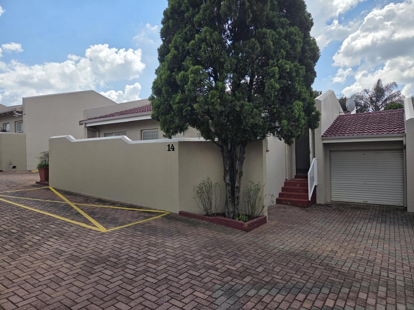 2 Bedroom Simplex in Noordheuwel