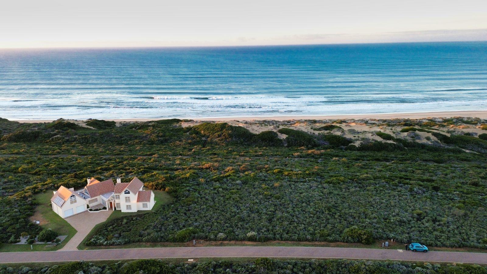 3 676 m² Land available in Nautilus Bay