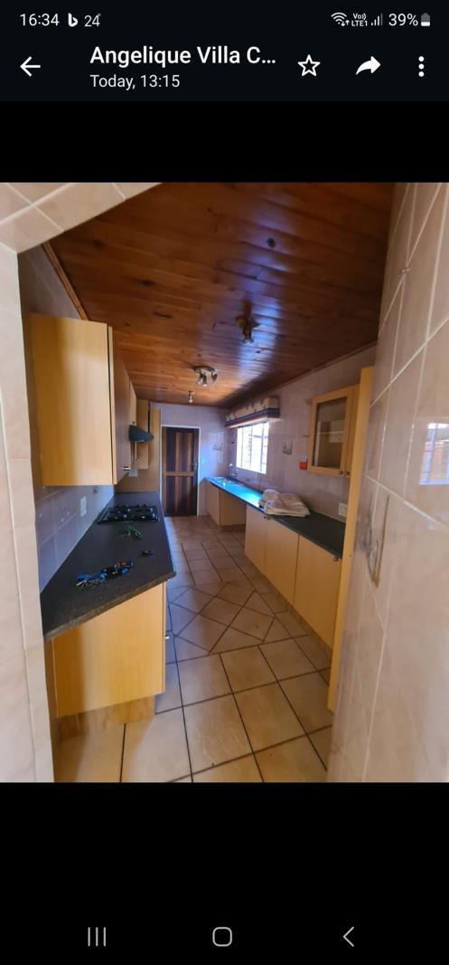 3 Bedroom Simplex in Eldoraigne