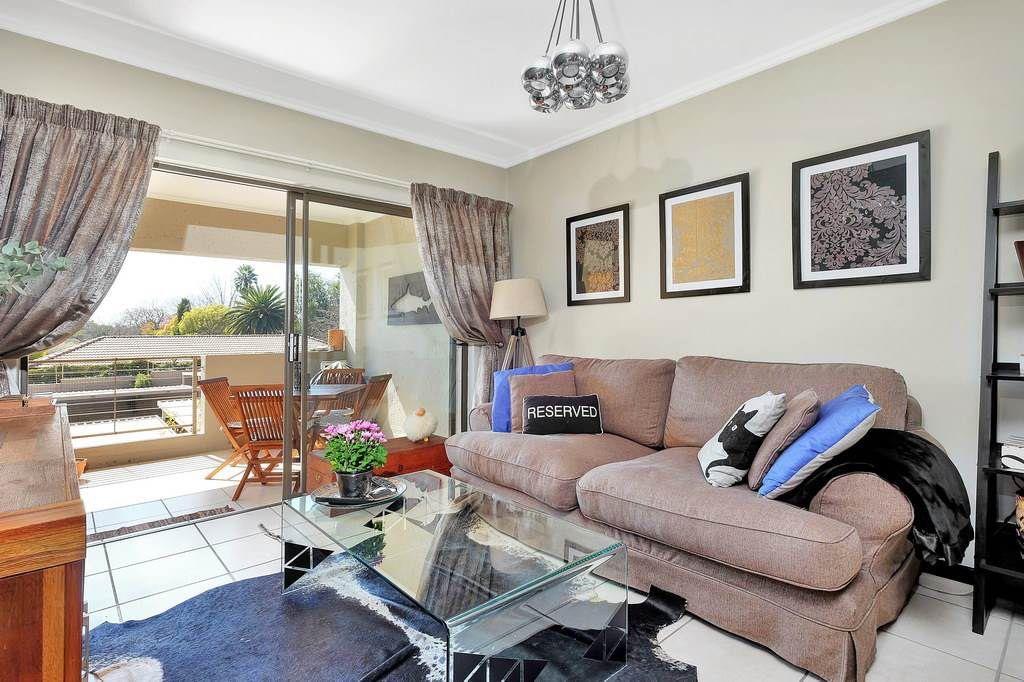 2 Bedroom Apartment in Bryanston East