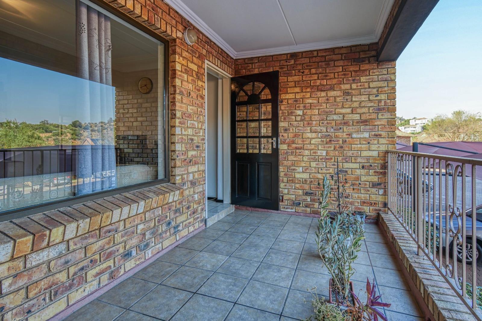 2 Bedroom Apartment in Winchester Hills