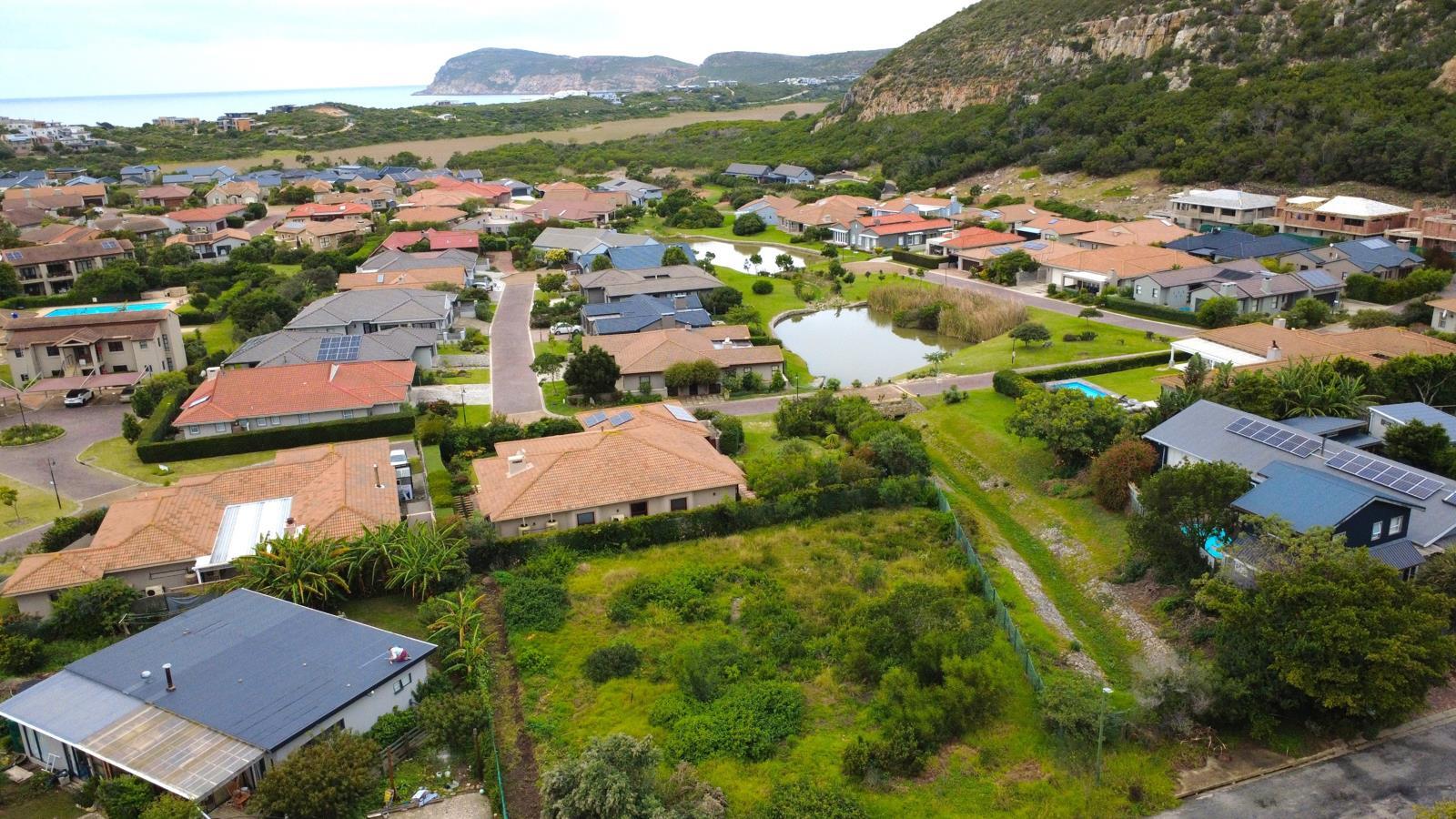 736 m² Land available in Whale Rock