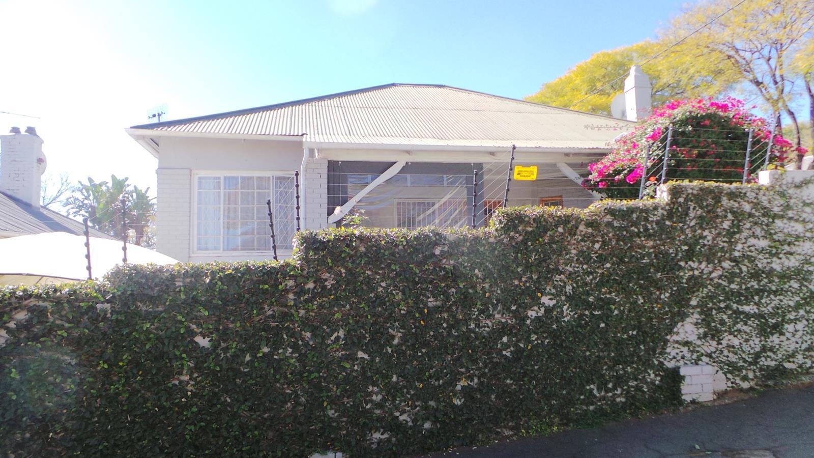 3 Bedroom House in Kensington